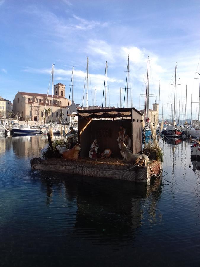 Appartement Giovanna Ceyreste Bagian luar foto