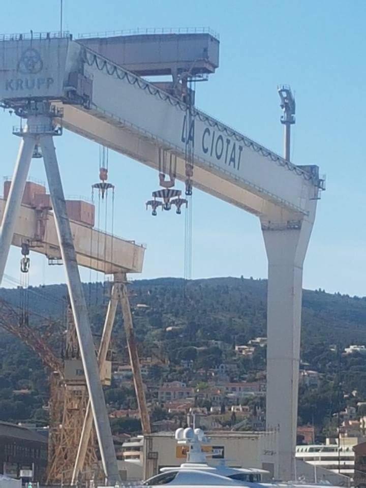 Appartement Giovanna Ceyreste Bagian luar foto